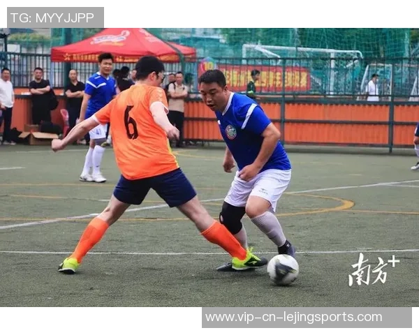 醉酒独行夜足球梦中追逐青春的激情与回忆